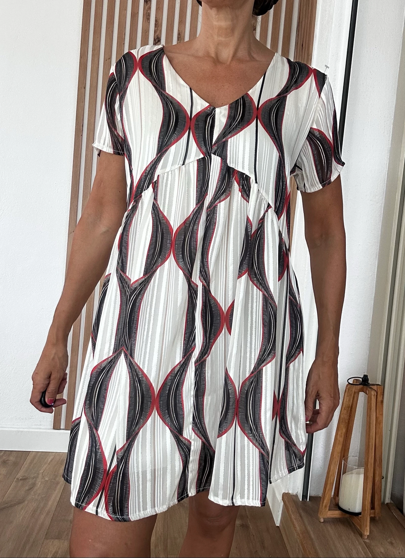 Magnificent Made in Italy dress brand new with its tag. – photo 4